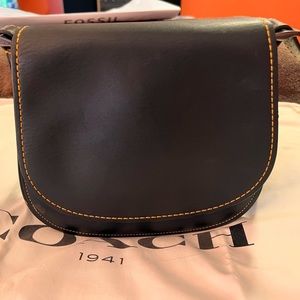 Like New Coach 1941 Saddle 23 Crossbody
Shoulder Bag Black/Honey